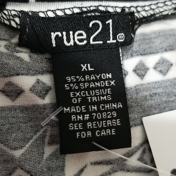 🔴🆕️Rue21 - Picture 7 of 8